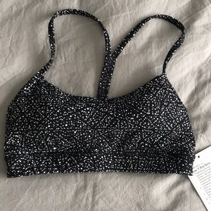 Lululemon Flow Y Bra Nulu Size 4